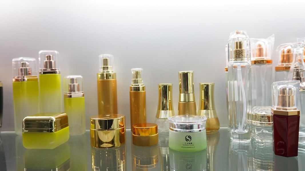 quality Essential Oil Glass Bottles factory