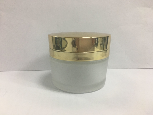 Eco Friendly Glass Cosmetic Jars 50g For Cream Packaging With Gold Cap