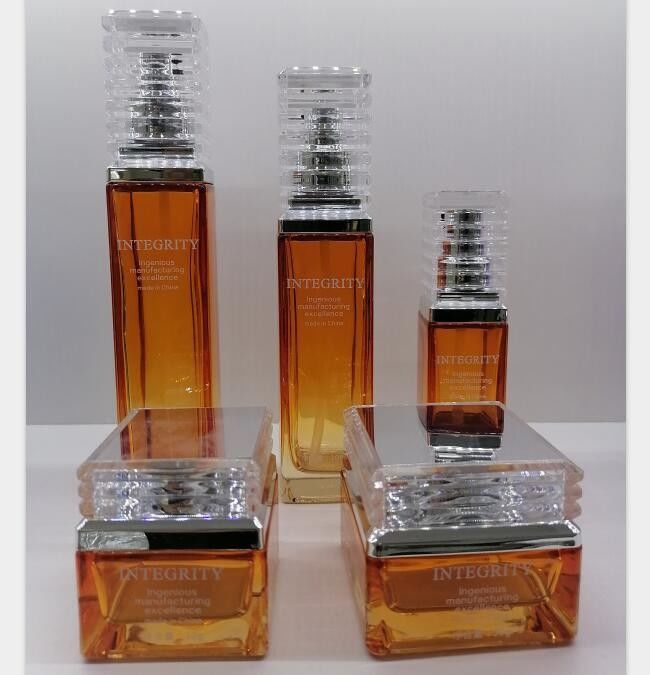 Square Glass Lotion Bottles Amber Cream Jars Skin Care Packaging OEM
