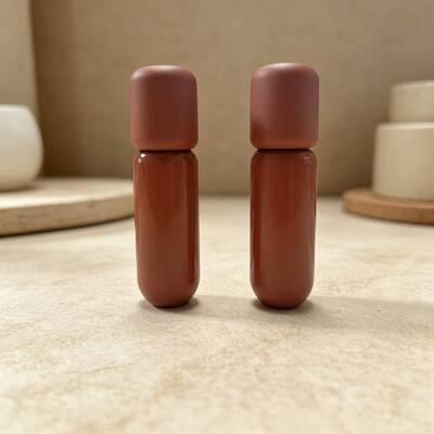 Eco-Friendly Lip Oil Gloss Bottles for KINPACK Skincare Medical Lanyard Design with Screw Cap for Serum and Face